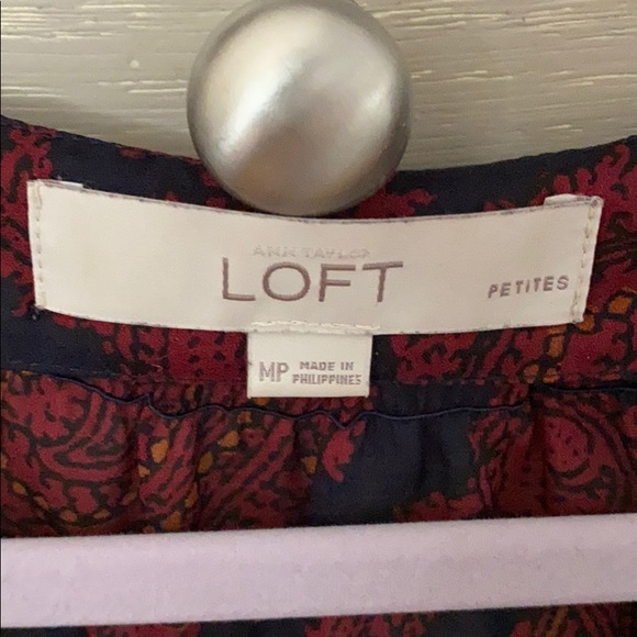 LOFT blouse - Picture 2 of 2